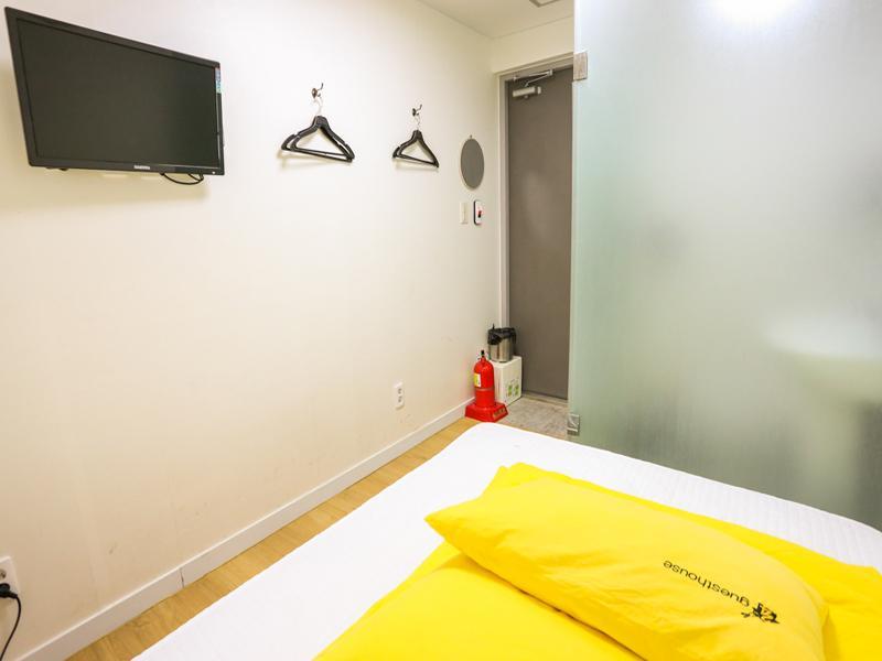 24 Guesthouse Dongdaemun Market Сеул Номер фото